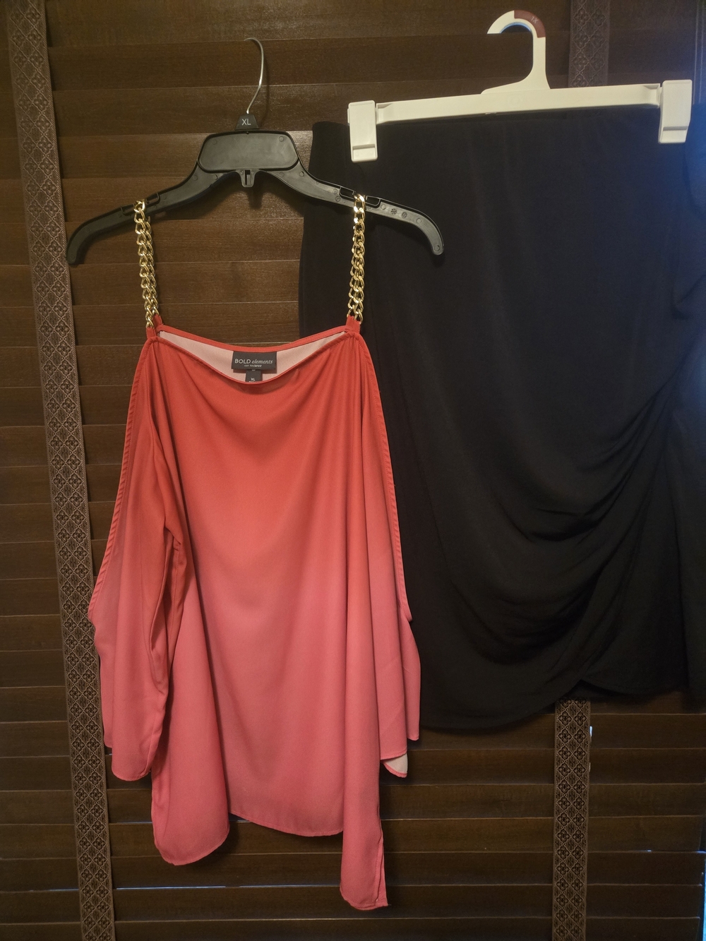 BOLD Elements Coral Cold-Shoulder Top with Gold Chain Straps